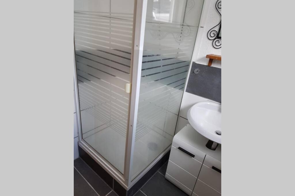 Schoene Wohnung In Karben - Rendel, Mit Freisitz Kültér fotó