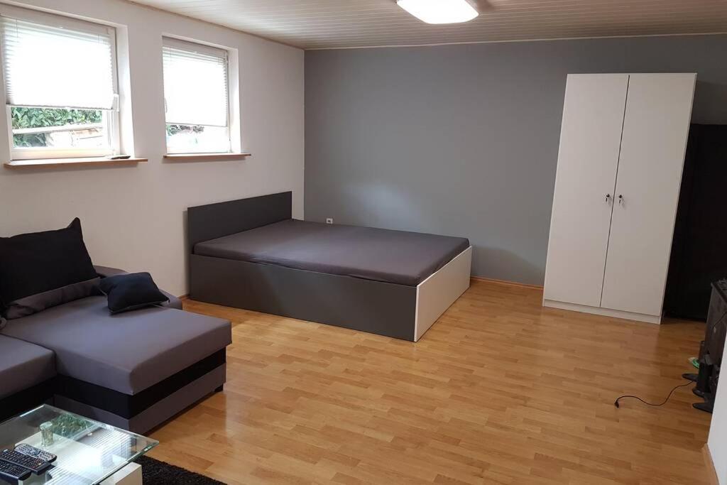 Schoene Wohnung In Karben - Rendel, Mit Freisitz Kültér fotó