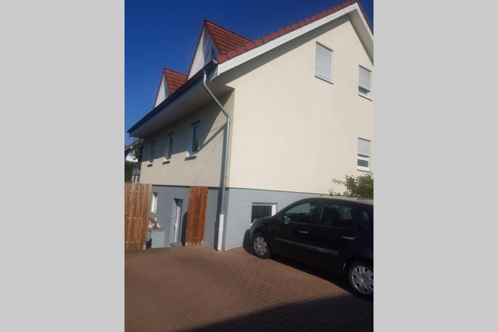 Schoene Wohnung In Karben - Rendel, Mit Freisitz Kültér fotó